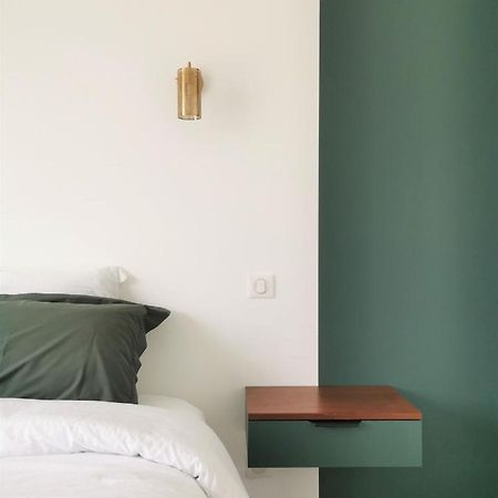 Au Jardin Des Deux Roches Bed & Breakfast Prissé Екстериор снимка