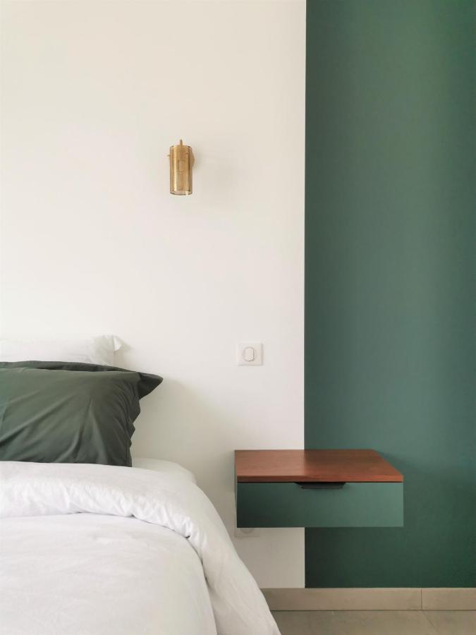 Au Jardin Des Deux Roches Bed & Breakfast Prissé Екстериор снимка