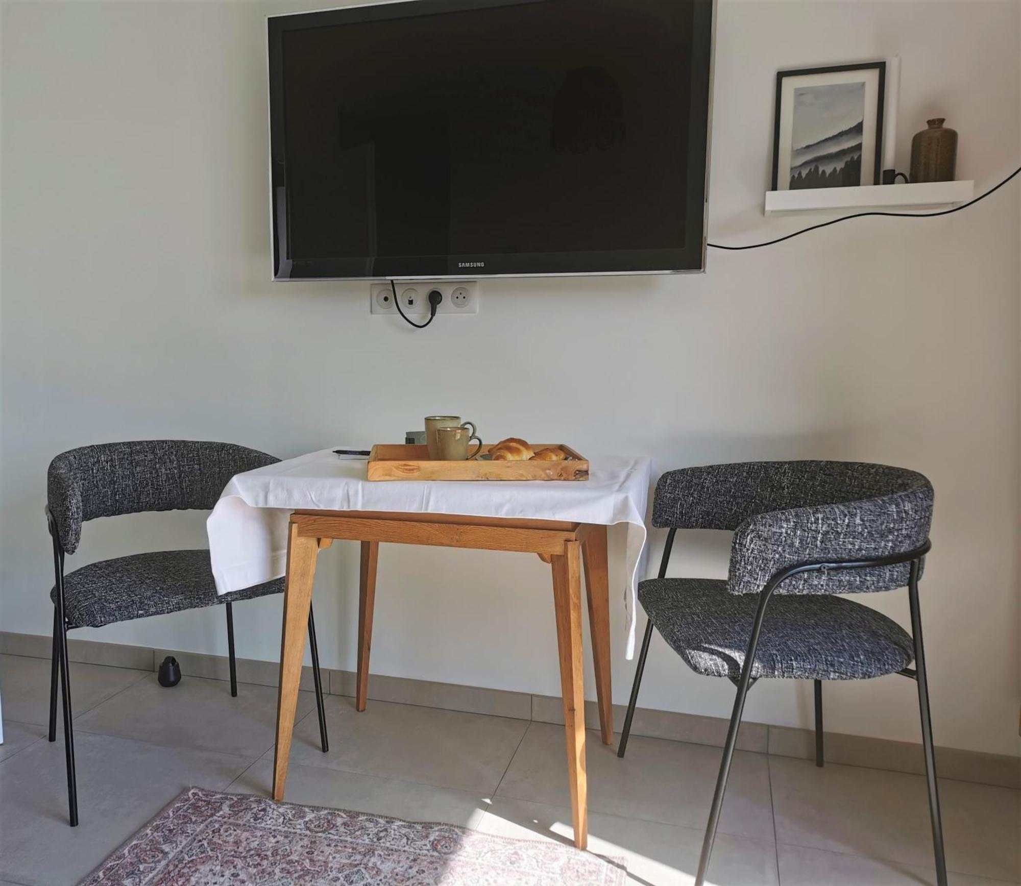 Au Jardin Des Deux Roches Bed & Breakfast Prissé Екстериор снимка