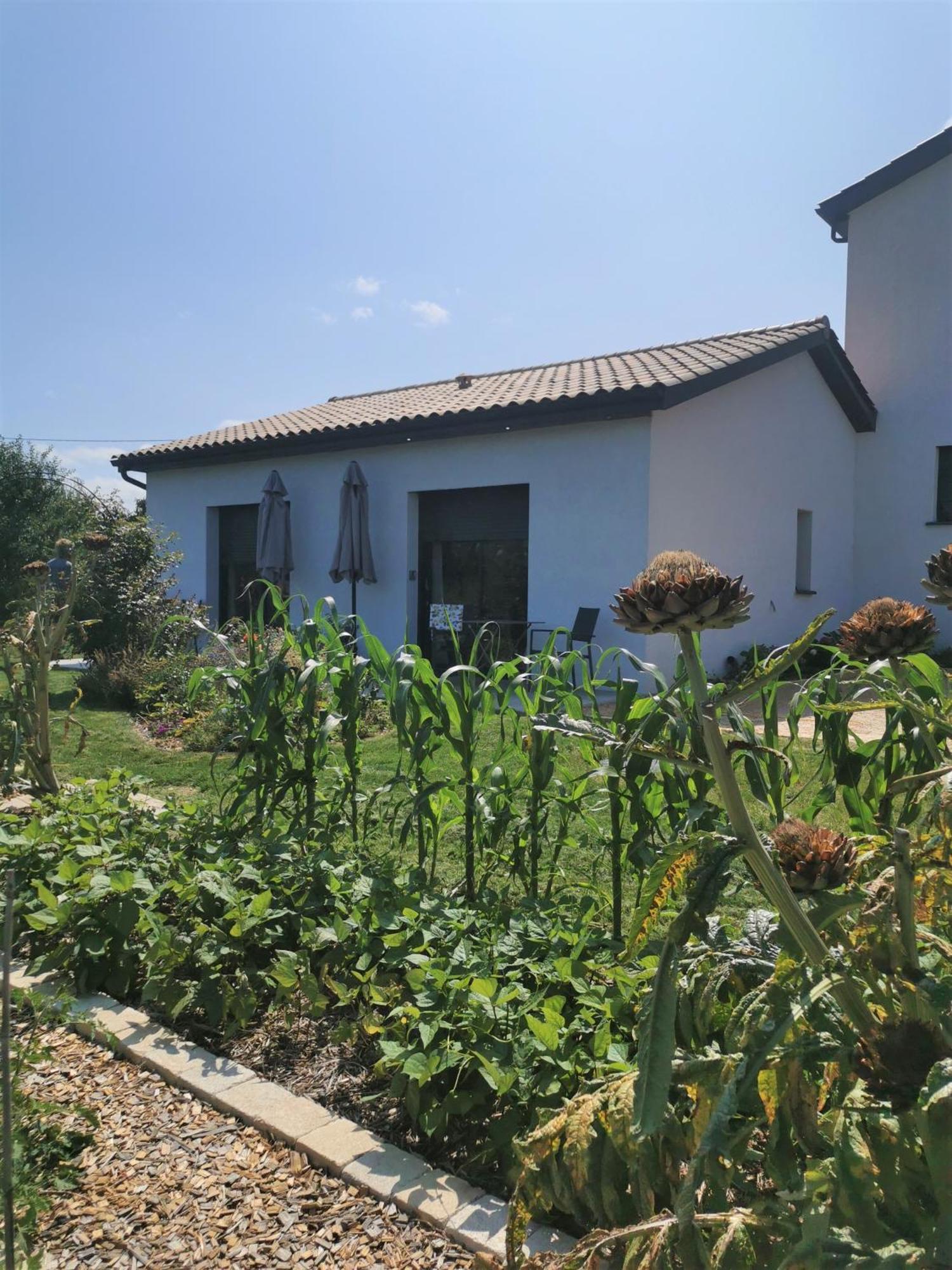 Au Jardin Des Deux Roches Bed & Breakfast Prissé Екстериор снимка