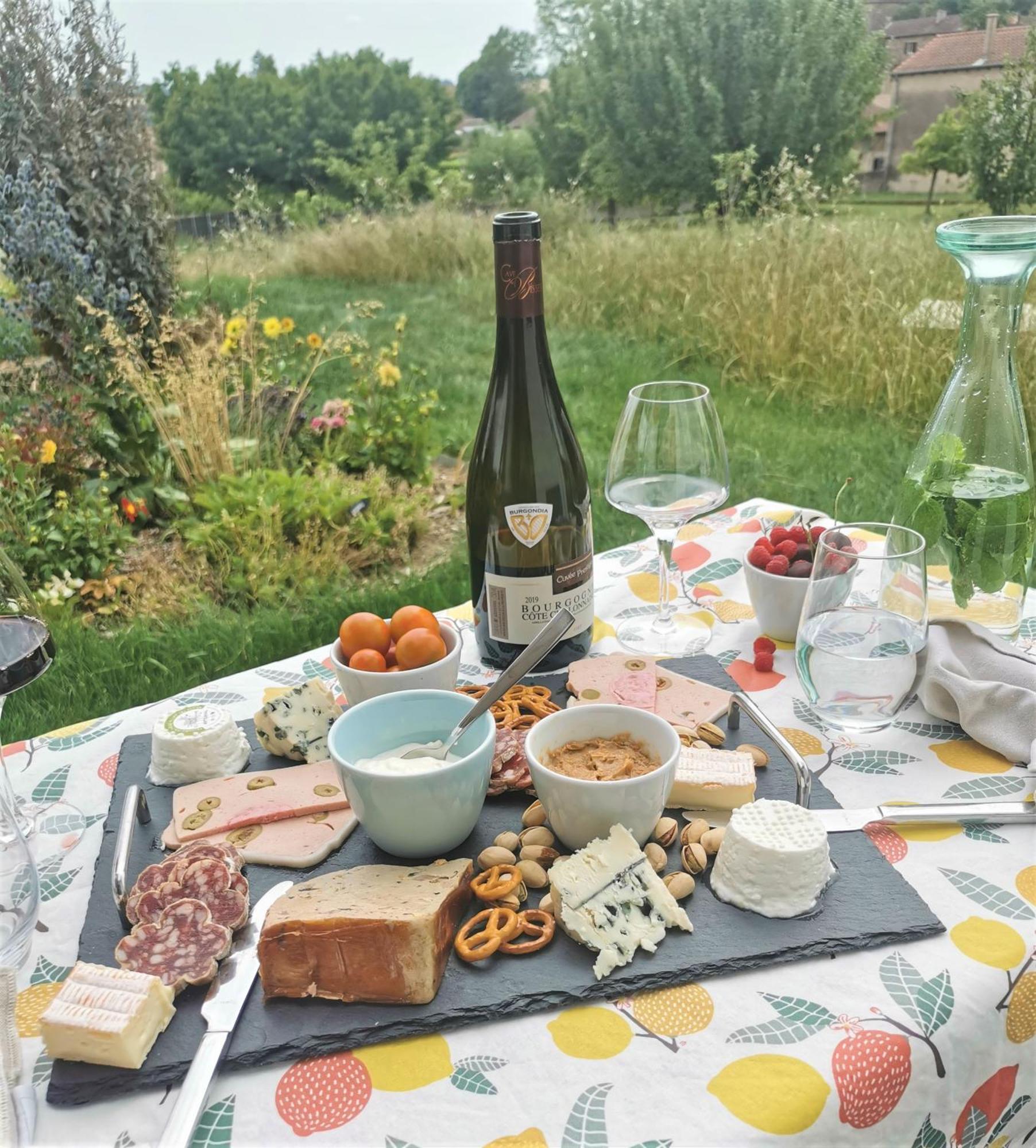 Au Jardin Des Deux Roches Bed & Breakfast Prissé Екстериор снимка